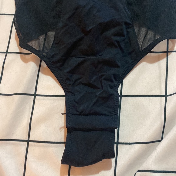 La senza bodysuit 🖤 - Picture 3 of 7